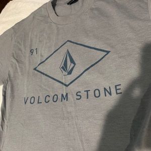 Volcom tshirt